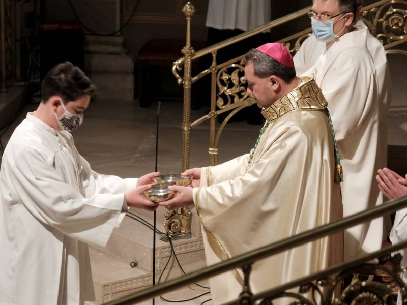 Krizmaszentelés (34).JPG